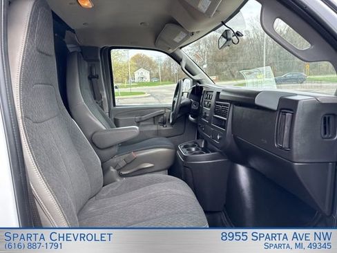 Used 2024 Chevrolet Express 2500 w/ Driver Convenience Package RWD image 20