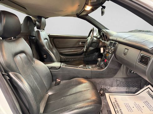Used 1999 Mercedes-Benz SLK 230 image 24