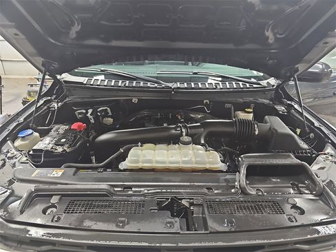 Used 2023 Ford Expedition Max XLT image 30