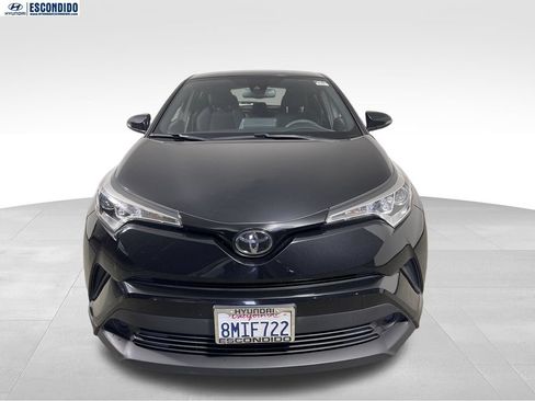 Used 2019 Toyota C-HR LE FWD image 8