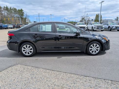 Used 2023 Toyota Corolla LE w/ Carpet Mat Package (TMS) FWD image 7