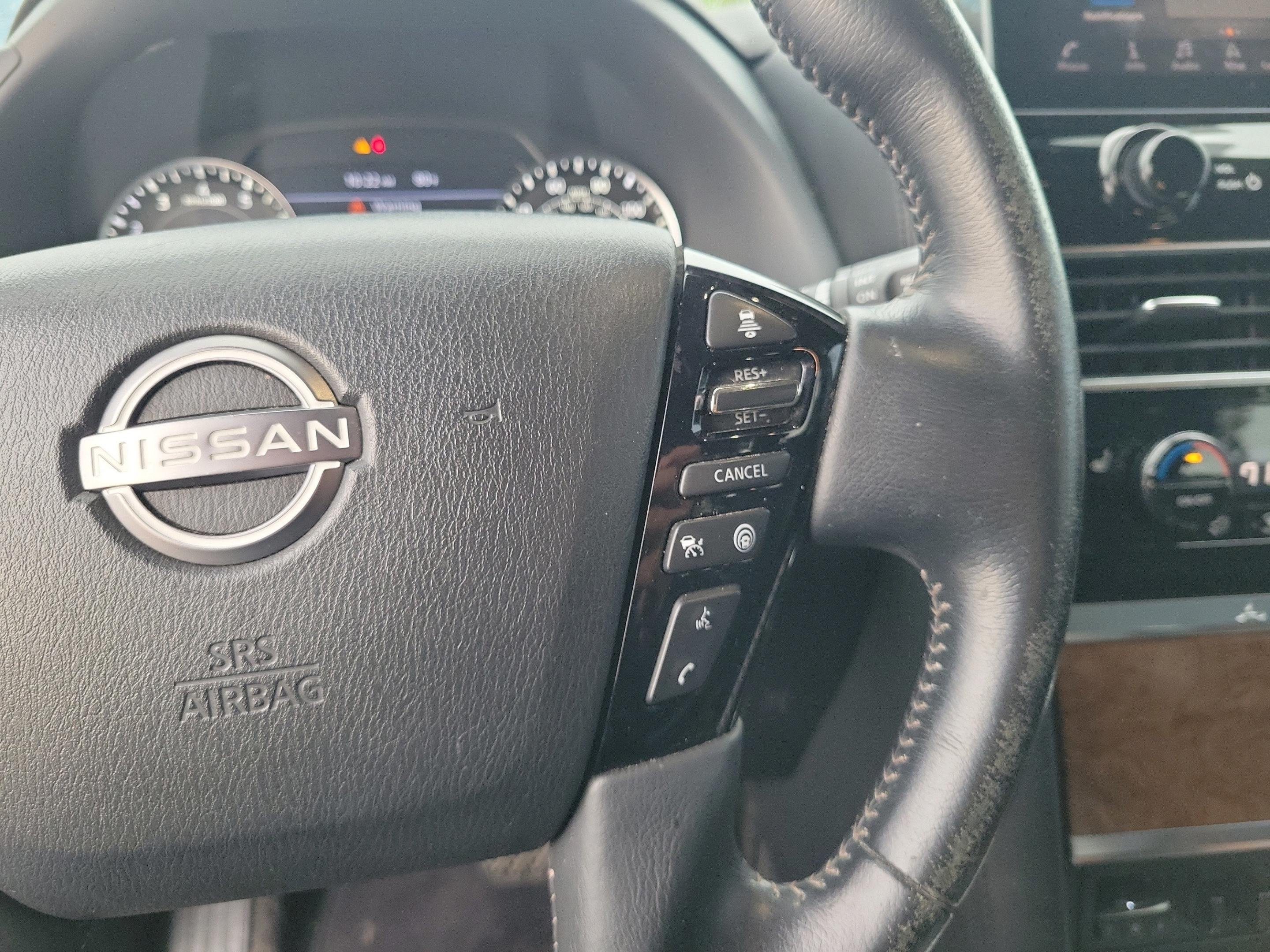 Used 2021 Nissan Armada SL w/ Captain's Chairs Package RWD image 18