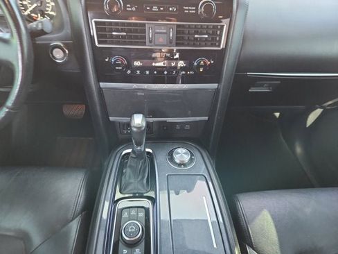 Used 2023 Nissan Armada SL w/ Midnight Edition Package image 11