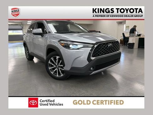Used 2024 Toyota Corolla Cross XLE AWD/4WD image 1