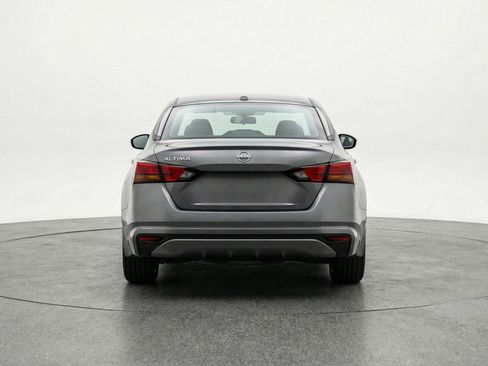 Used 2025 Nissan Altima 2.5 SV image 7