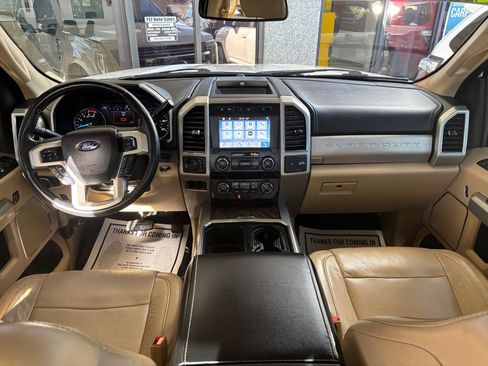 Used 2019 Ford F350 Lariat w/ Lariat Ultimate Package image 18