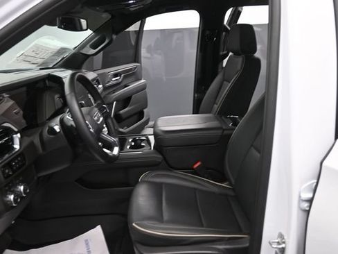 Used 2025 GMC Yukon Elevation w/ LPO, Floor Liner Package AWD/4WD image 20
