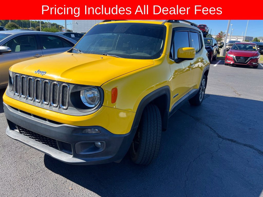 Used 2017 Jeep Renegade Latitude w/ Cold Weather Group AWD/4WD image 8