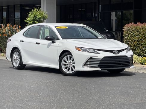 Used 2023 Toyota Camry LE FWD image 2
