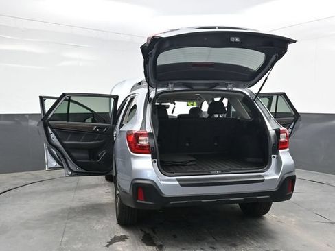 Used 2019 Subaru Outback 2.5i Limited AWD/4WD image 44