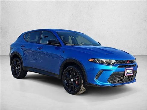 Used 2024 Dodge Hornet GT AWD/4WD image 3