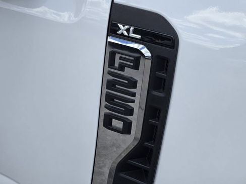 New 2026 Ford F250 XL image 9