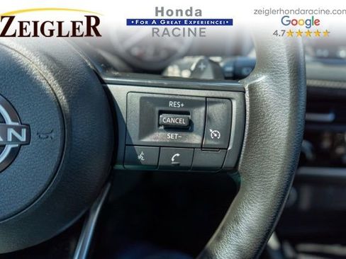 Used 2022 Nissan Rogue S image 20