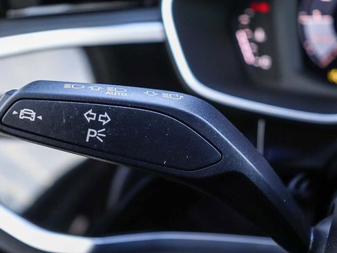 Used 2025 Audi Q3 2.0T Premium w/ Convenience Package image 31