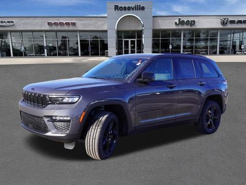 New 2025 Jeep Grand Cherokee Limited image 7