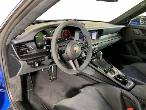 Used 2026 Porsche 911 GT3 RWD image 4