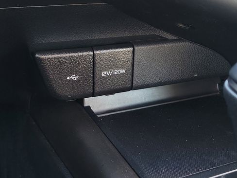 Used 2023 Toyota Camry SE w/ Cold Weather Package image 28