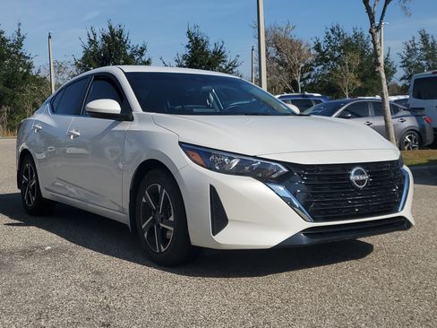 Certified 2024 Nissan Sentra SV w/ All-Weather Package image 3