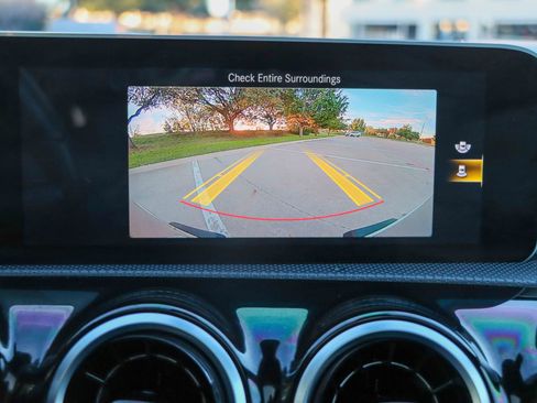 Used 2020 Mercedes-Benz CLA 250 image 38