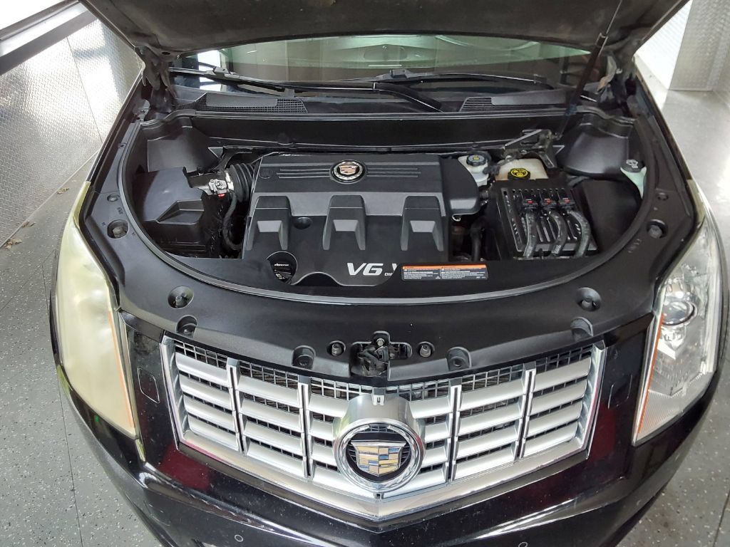 Used 2013 Cadillac SRX Performance w/ Driver Awareness Package FWD image 22