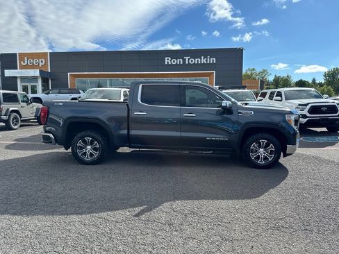 Used 2021 GMC Sierra 1500 SLT w/ X31 Off-Road Package AWD/4WD image 11