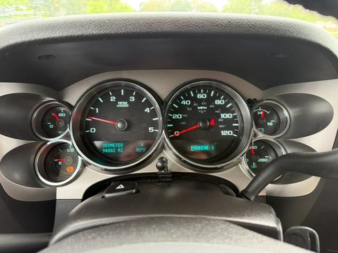 Used 2014 GMC Sierra 2500 SLE w/ HD SLE Premium Package AWD/4WD image 13