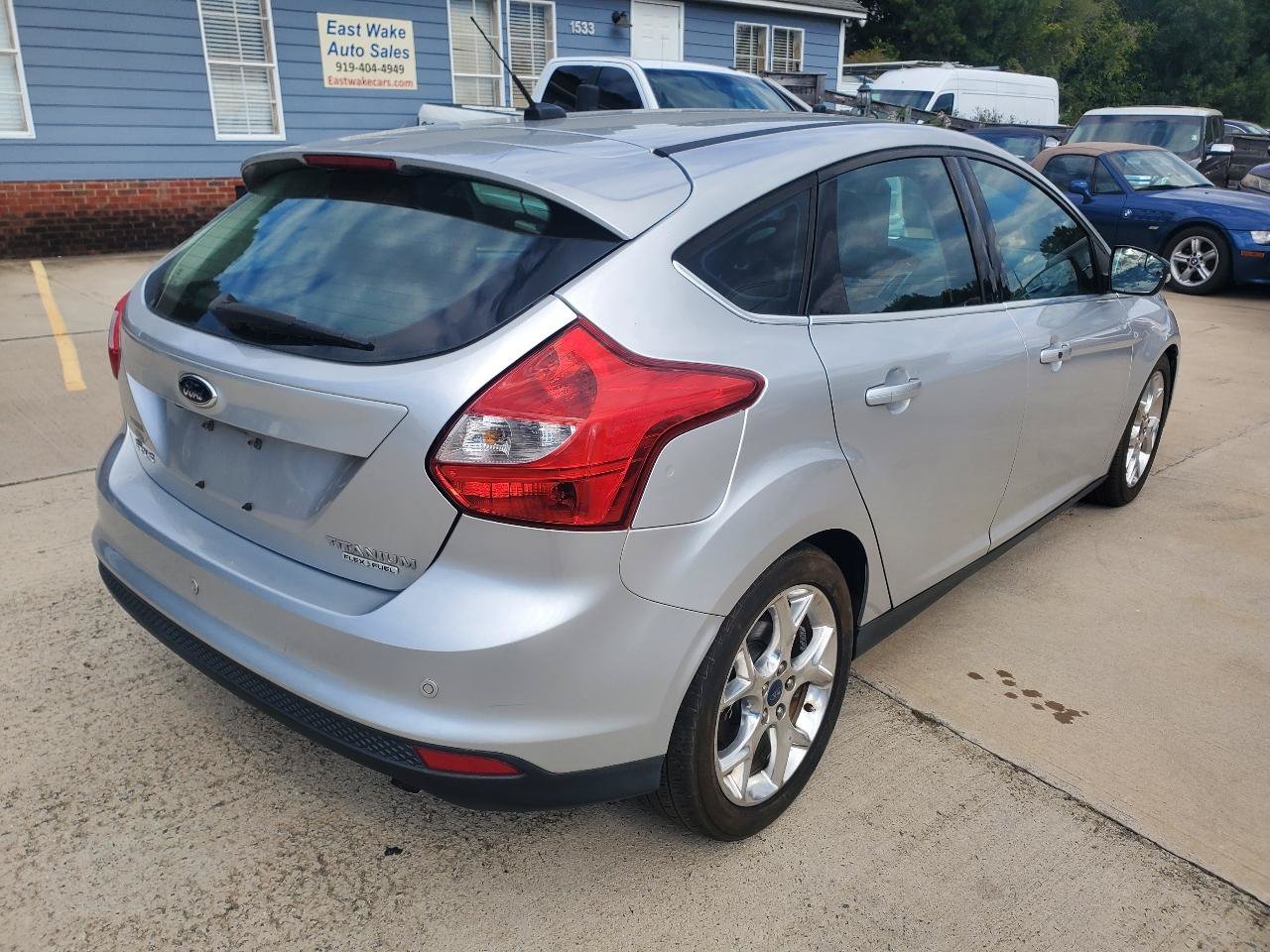 Used 2014 Ford Focus Titanium FWD image 9