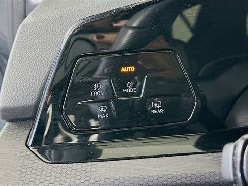 Used 2023 Volkswagen GTI 40th Anniversary Edition image 11