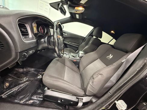 Used 2020 Dodge Charger Scat Pack w/ Navigation & Travel Group RWD image 17