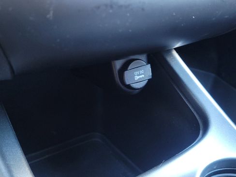 Used 2015 Dodge Journey R/T w/ Flexible Seating Group image 28