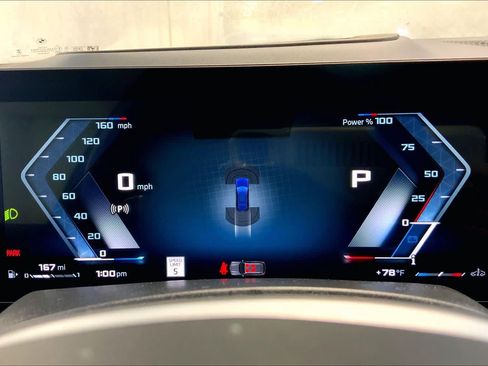 Used 2025 BMW X7 M60i AWD/4WD image 25
