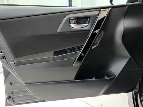 Used 2018 Toyota Corolla iM w/ All-Weather Mat Package FWD image 22