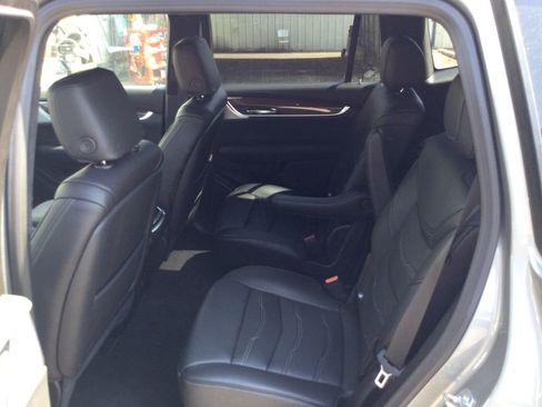 New 2025 Cadillac XT6 Premium Luxury w/ Platinum Package image 18