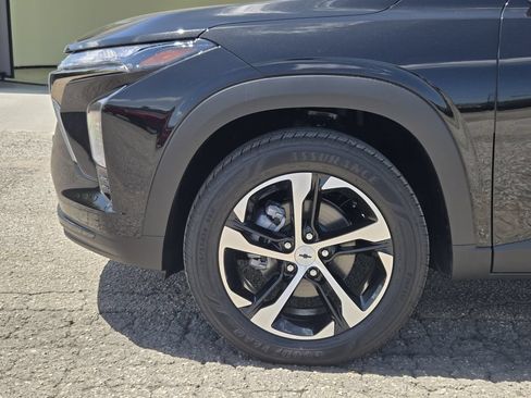 New 2026 Chevrolet Trax RS w/ Driver Confidence Package FWD image 9