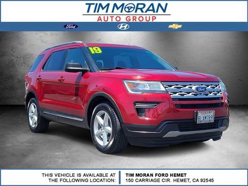 Used 2019 Ford Explorer XLT FWD image 1