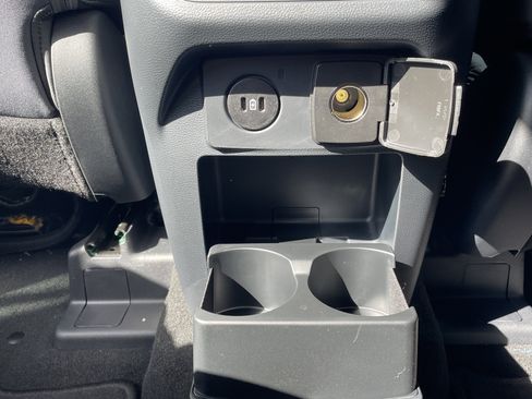 New 2025 Ford Explorer Active image 39