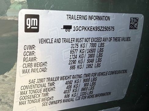 Used 2025 Chevrolet Silverado 1500 LT image 17