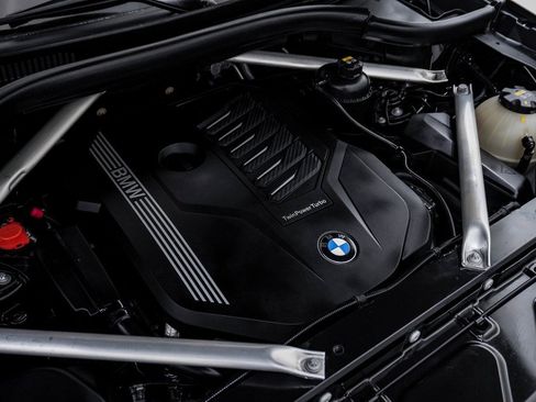 Used 2020 BMW X5 xDrive40i w/ Premium Package image 29