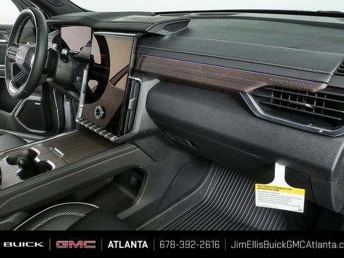 New 2026 GMC Acadia Denali w/ Super Cruise Package FWD image 24