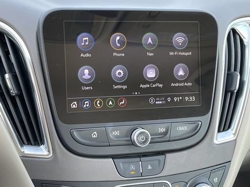Used 2024 Chevrolet Malibu LT FWD image 16