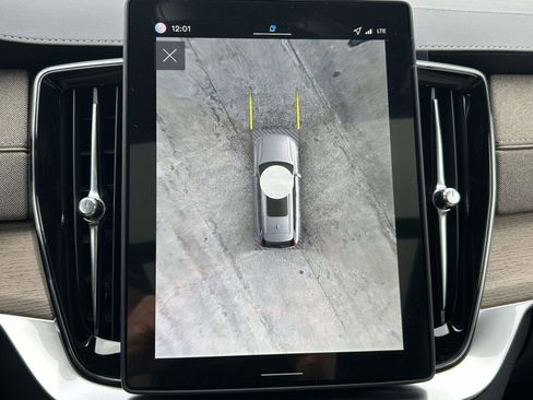 New 2026 Volvo XC90 B6 Plus w/ Protection Package Premier image 29