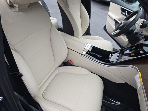 New 2026 Mercedes-Benz C 300 4MATIC Sedan image 10