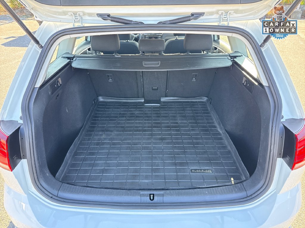 Used 2019 Volkswagen Golf S w/ Driver Assistance Package FWD image 24