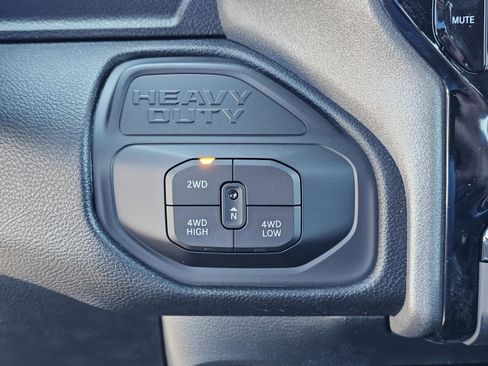New 2026 RAM 2500 Tradesman AWD/4WD image 25
