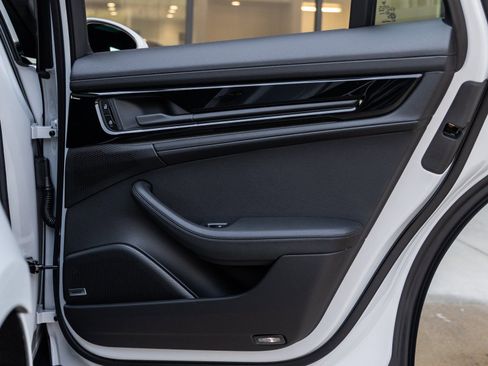 New 2026 Porsche Panamera 4 image 39