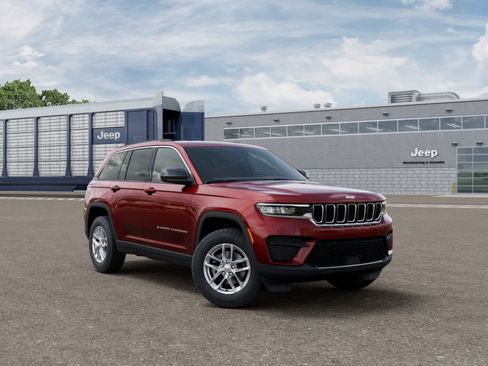 New 2026 Jeep Grand Cherokee Laredo AWD/4WD image 3