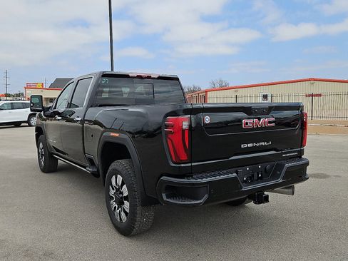 New 2026 GMC Sierra 2500 Denali w/ Denali Reserve Package image 3