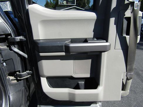 Used 2018 Ford F150 XLT w/ Equipment Group 301A Mid image 24