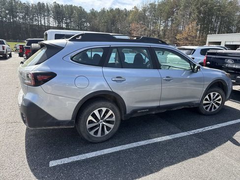 Used 2020 Subaru Outback 2.5i image 16