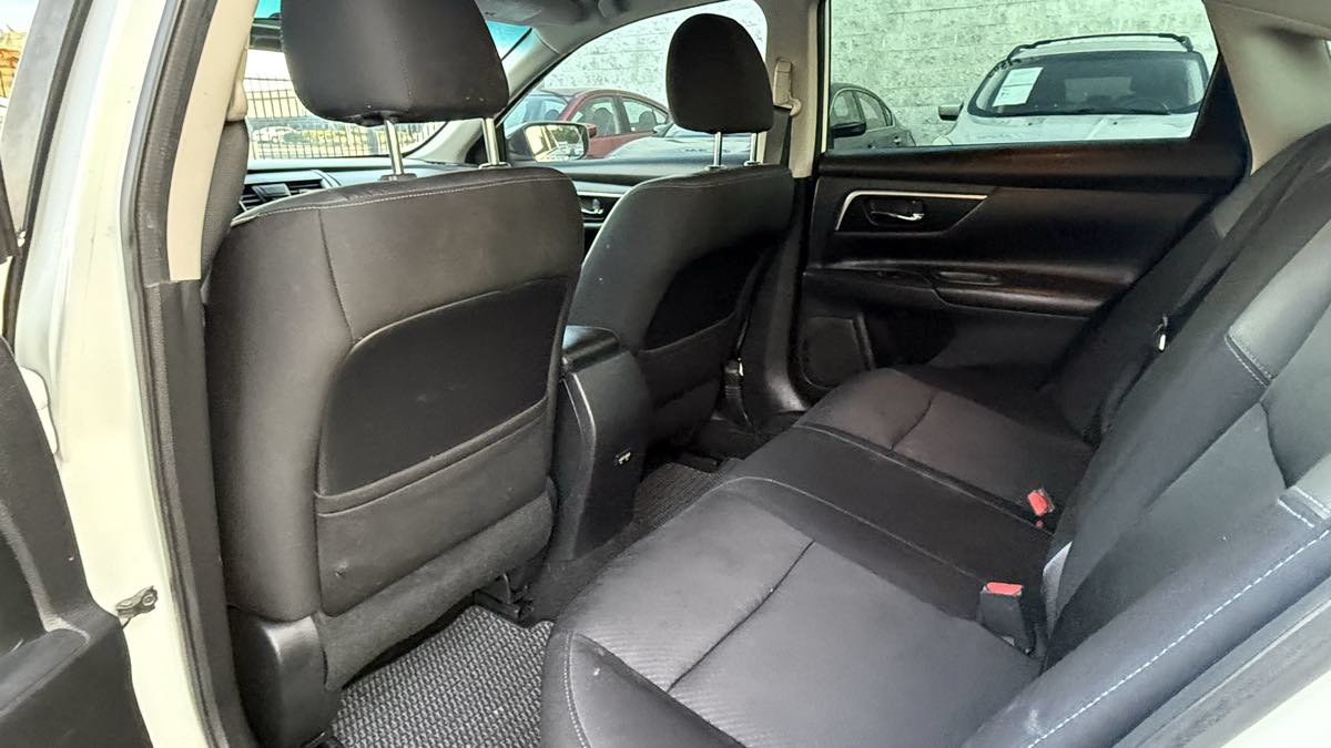 Used 2018 Nissan Altima 2.5 SR FWD image 21